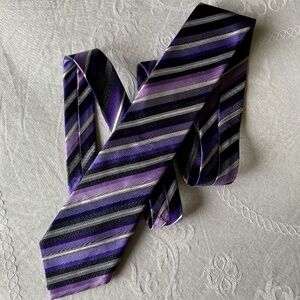 Kenneth Cole Reaction 100% Silk Tie Multicolor Stripe‎ Office Wedding Business